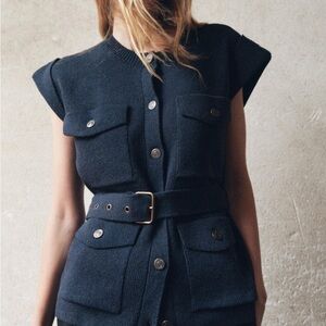 Sz M Zara oversized knit vest Stylish Black Sleeveless Belted Vest